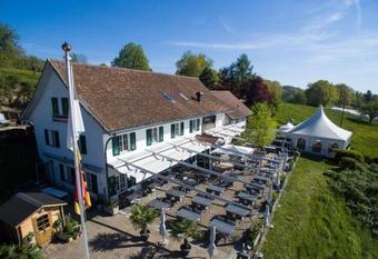 Hotel H�tel-restaurant Mont-vully