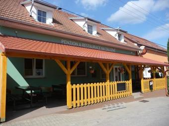 Hostal Penzion A Restaurace Na Z�lo?n?