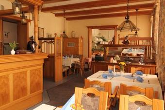 Hostal Hotel Kutzbach
