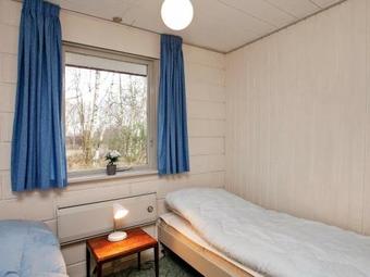 Three-bedroom Holiday Home In S�by 13