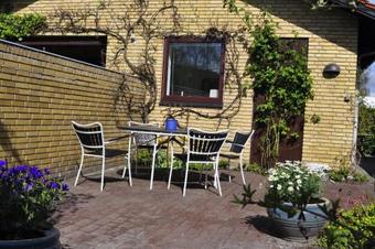 Hostal Guesthouse H�jland