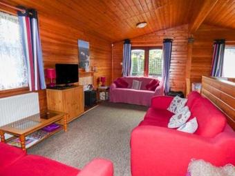 Rosy Lodge