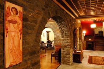 Hostal Adrasteia Guesthouse