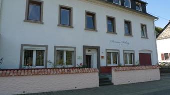 Hostal Pension R�hrig