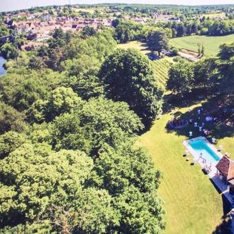 Bed & Breakfast Chateau Valcreuse