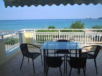 Beachfront Apartment Katerina