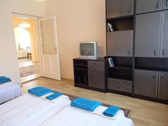 Golden Apartman