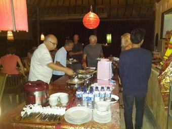 Beten Waru Bungalow And Restaurant