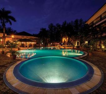 Hotel The Qamar Paka, Terengganu