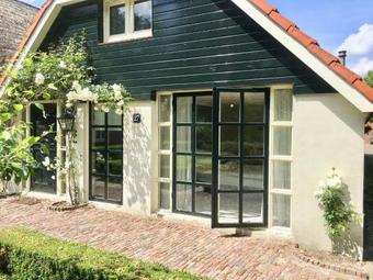 Boutique Holiday Home In Nieuwleusen Near The Forest