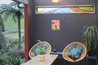 Pond Cottage - 5 Star Experience