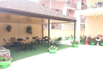 Hostal Guest House Emiliya