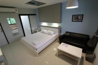 Hotel Eazy Motel B.a.n.g.n.a