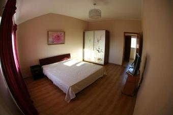 Apartment In Sovin?on