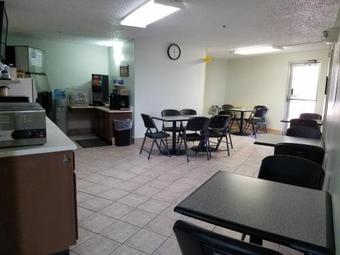 Hotel Simple Rewards Inn