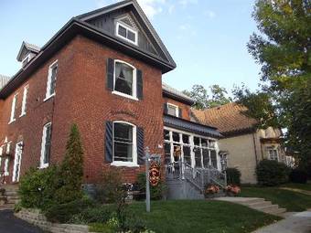 Colborne Bed And Breakfast