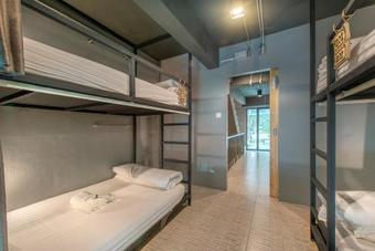 Sloth Hostel Don Mueang