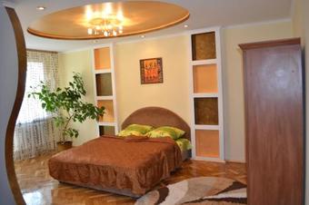 Apartment On Hrushevskoho 18