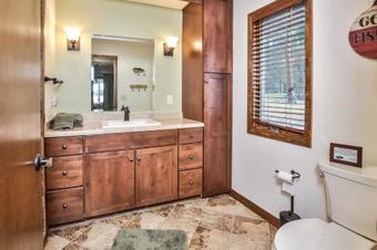 Lost At The Lake- Hiller Vacation Homes Home