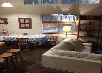 Izo's Inspiration Inn-2 Bedroom Cabin