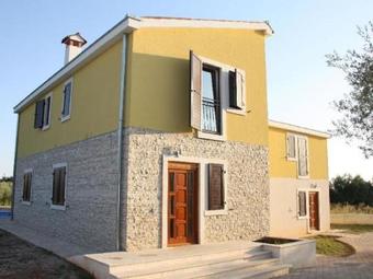 Holiday Home Rosie 2