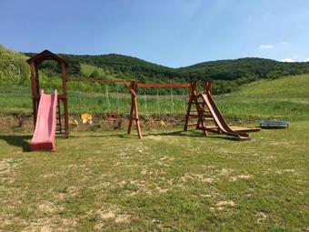 Hostal B�nv�lgye Guest House