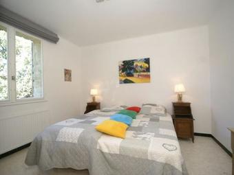 Spacious Pet-friendly Villa In Crillon-le-brave