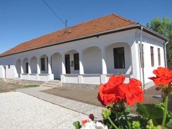 Hostal Heni Vend�gh�za