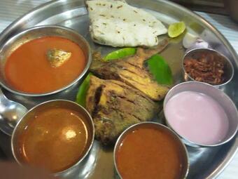 Hotel Blue Lagoon Khavane