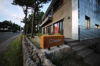 Bed & Breakfast Jejulan
