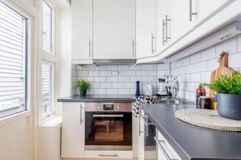 Hf Apartments
