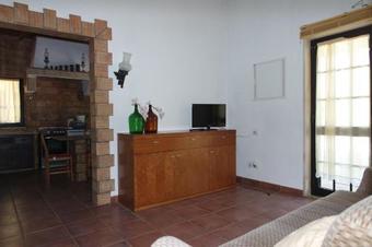 E - Countryside Guesthouse 2 Bed Apartment
