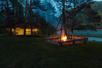 Raft Premier Hotel