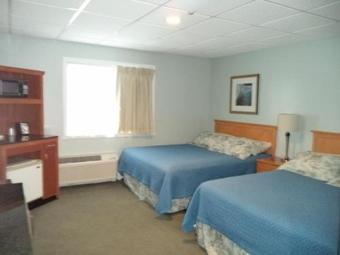 Colonial Valley Motel