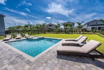 Clawson Villa #290
