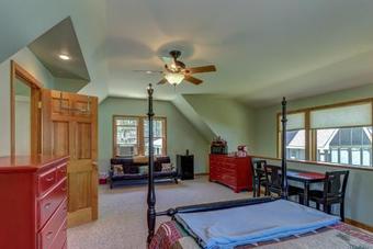 Lake Breeze Studio
