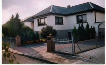 Apartamento Am Stadtwald Ferienwohnung