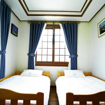 Casa Linda Guesthouse