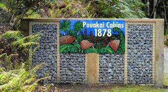 Lodge Pouakai Cabins