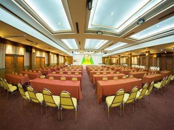 Phrae Nakara Hotel