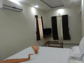 Hotel Sri Nivas Guest House
