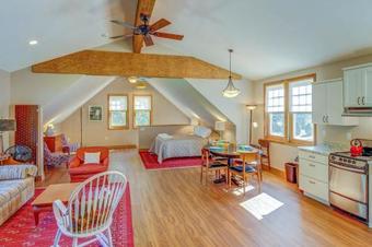 Lake View Studio