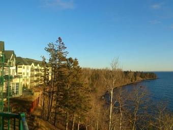 Hotel Superior Shores Resort & Conference Center