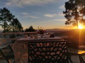 10 Nautical Mile Mountain Cottage