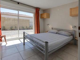 Cozy Villa In Aigne With Private Pool And Jacuzzi