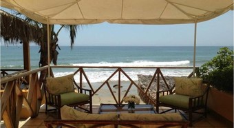 Casa de Playa Bungalows & Restaurant