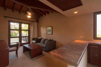 Beachfront Luxury With Staff, Villa Tranquilidad