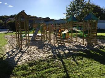 Hestk�r Family Rooms Summer Camp