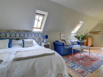 Warm Holiday Home In Benenden Kent With Pond