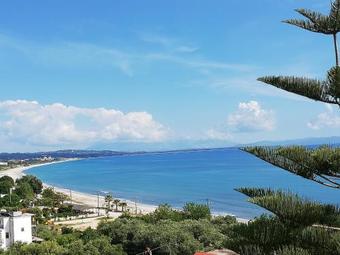 Hostal Spiros Rooms